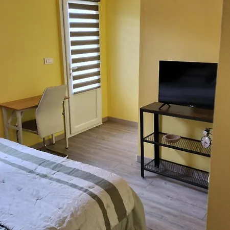 Chambre D'hotes Chaleureuse En Drome Provencale * Valréas